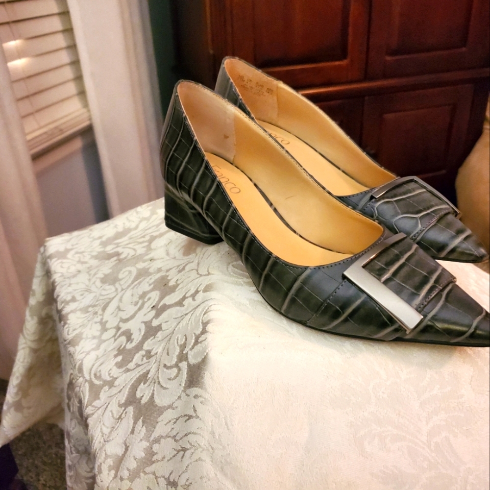 Gray Crocodile Print Heels W/Buckle, size 7.5